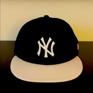 Authentic Yankees Dark Blue and White Baseball Cap